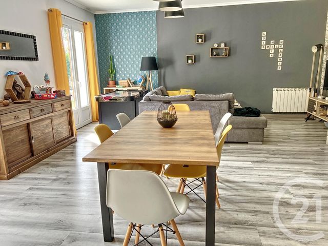 Maison &agrave; louer - 5 pi&egrave;ces - 114 m2 - Archiac - 17 - POITOU-CHARENTES