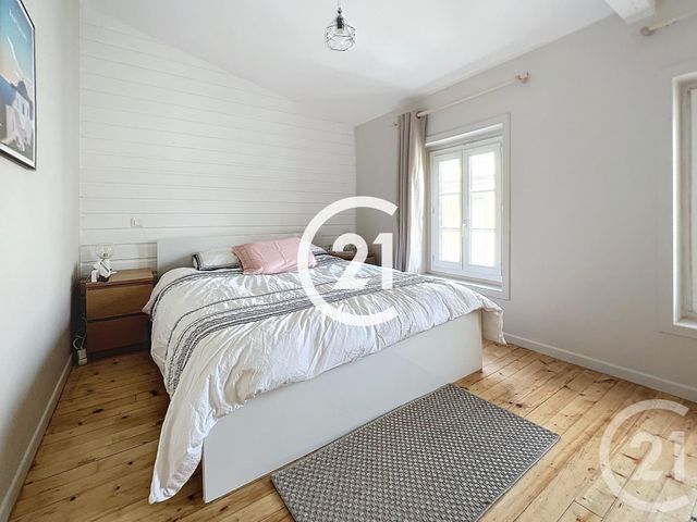 Appartement F4 &agrave; louer - 4 pi&egrave;ces - 90 m2 - Cognac - 16 - POITOU-CHARENTES