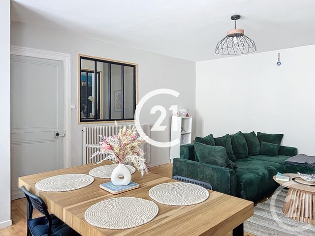 Appartement F4 &agrave; louer - 4 pi&egrave;ces - 90 m2 - Cognac - 16 - POITOU-CHARENTES