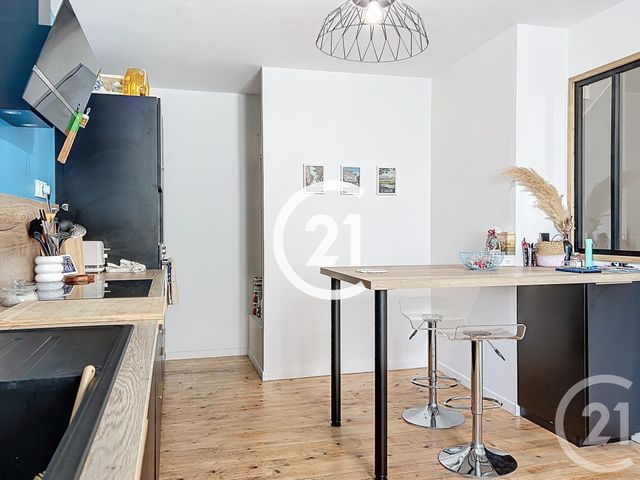 Appartement F4 &agrave; louer - 4 pi&egrave;ces - 90 m2 - Cognac - 16 - POITOU-CHARENTES