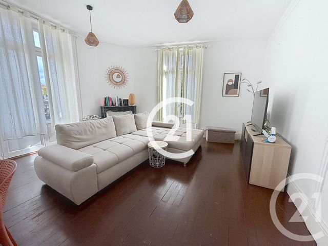 Appartement T3 &agrave; louer - 3 pi&egrave;ces - 86 m2 - Cognac - 16 - POITOU-CHARENTES