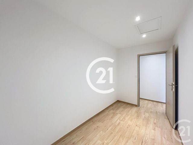 Maison &agrave; louer - 5 pi&egrave;ces - 143 m2 - Cognac - 16 - POITOU-CHARENTES