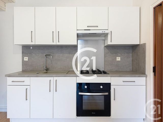 Appartement &agrave; louer - 2 pi&egrave;ces - 33,50 m2 - Cognac - 16 - POITOU-CHARENTES