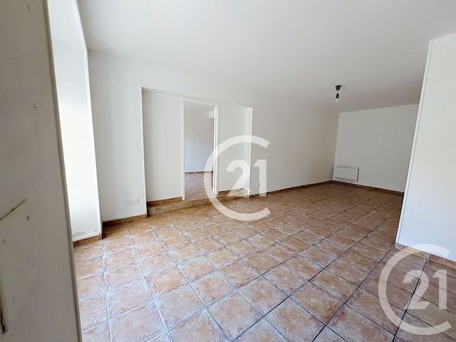 Appartement F3 &agrave; louer - 4 pi&egrave;ces - 92,60 m2 - Cognac - 16 - POITOU-CHARENTES