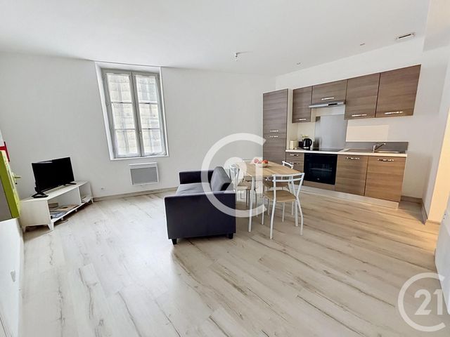 Appartement F2 &agrave; louer - 2 pi&egrave;ces - 34 m2 - Cognac - 16 - POITOU-CHARENTES