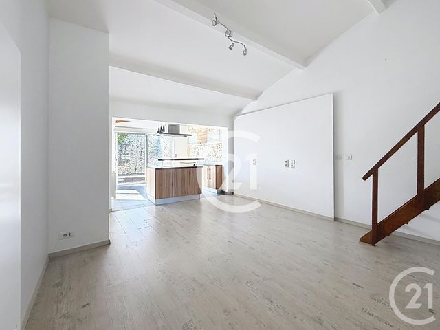 Maison &agrave; louer - 3 pi&egrave;ces - 64 m2 - Cognac - 16 - POITOU-CHARENTES