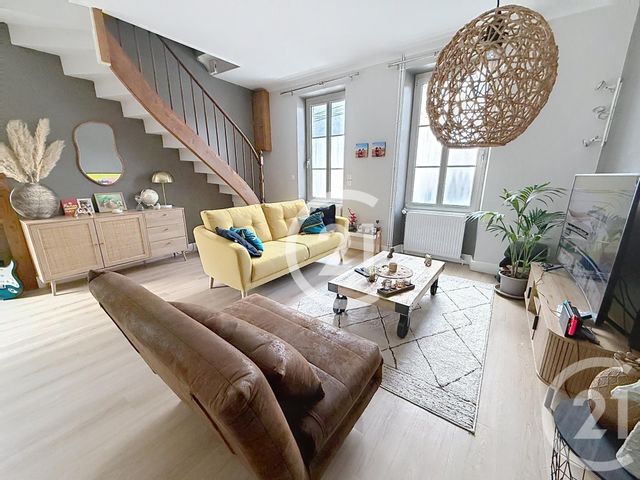 Maison &agrave; louer - 4 pi&egrave;ces - 108 m2 - Cognac - 16 - POITOU-CHARENTES