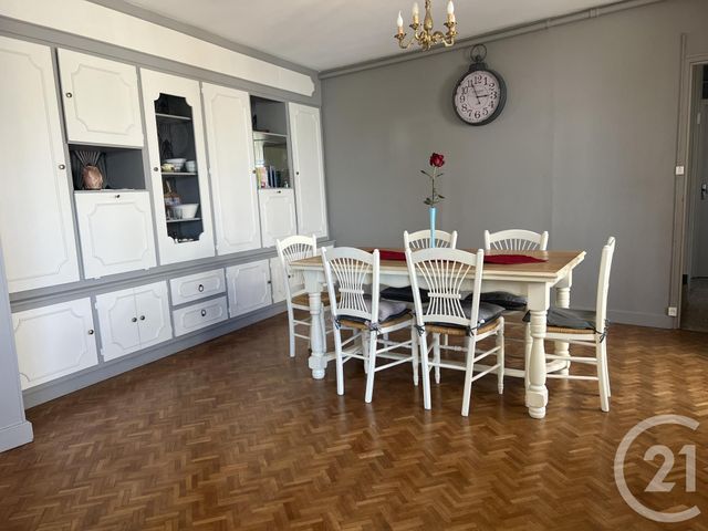 Maison &agrave; louer - 7 pi&egrave;ces - 147 m2 - Cognac - 16 - POITOU-CHARENTES