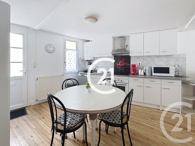 Maison &agrave; louer - 5 pi&egrave;ces - 118 m2 - Cognac - 16 - POITOU-CHARENTES