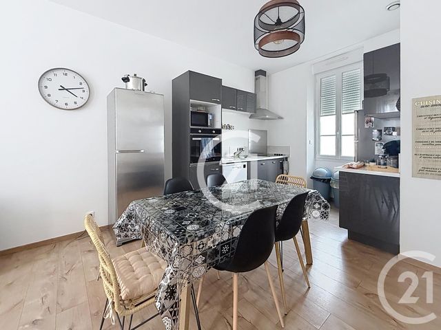Maison &agrave; louer - 3 pi&egrave;ces - 66,50 m2 - Cognac - 16 - POITOU-CHARENTES