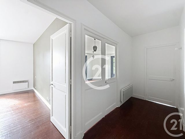 Appartement F3 &agrave; louer - 3 pi&egrave;ces - 84 m2 - Cognac - 16 - POITOU-CHARENTES