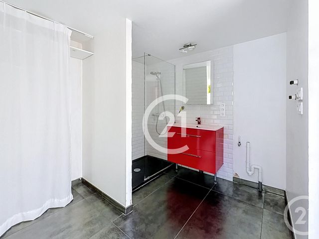 Maison &agrave; louer - 4 pi&egrave;ces - 136 m2 - Cognac - 16 - POITOU-CHARENTES