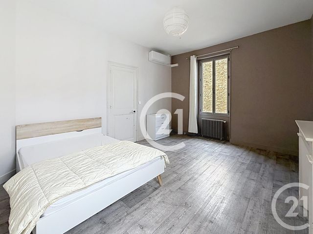 Maison &agrave; louer - 4 pi&egrave;ces - 136 m2 - Cognac - 16 - POITOU-CHARENTES