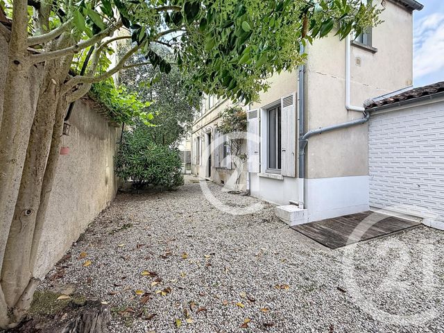 Maison &agrave; louer - 4 pi&egrave;ces - 136 m2 - Cognac - 16 - POITOU-CHARENTES
