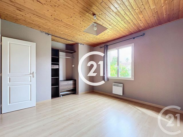 Maison &agrave; louer - 4 pi&egrave;ces - 103,50 m2 - St Martial Sur Ne - 17 - POITOU-CHARENTES