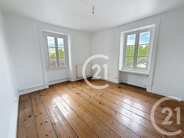 Maison &agrave; louer - 6 pi&egrave;ces - 118 m2 - Cognac - 16 - POITOU-CHARENTES