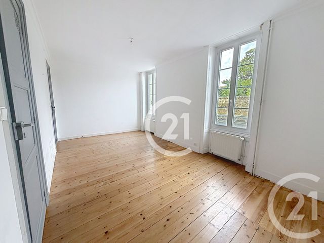 Maison &agrave; louer - 6 pi&egrave;ces - 118 m2 - Cognac - 16 - POITOU-CHARENTES