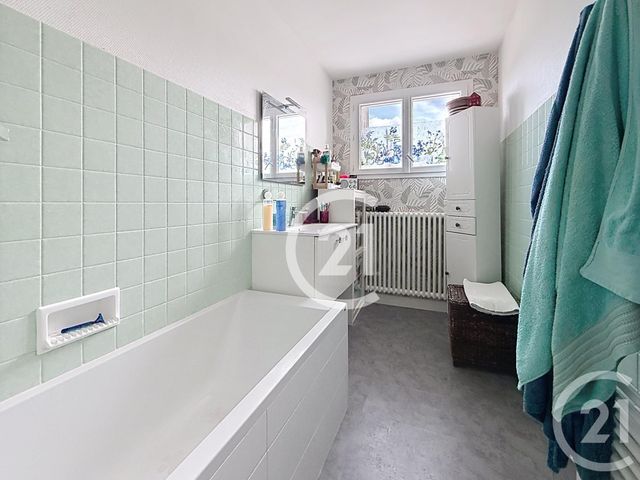 Maison &agrave; louer - 3 pi&egrave;ces - 99 m2 - Cognac - 16 - POITOU-CHARENTES