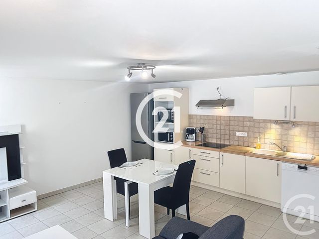 Maison &agrave; louer - 2 pi&egrave;ces - 47 m2 - Cognac - 16 - POITOU-CHARENTES