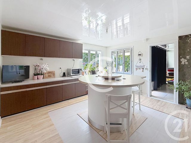 Maison &agrave; louer - 7 pi&egrave;ces - 147 m2 - St Sulpice De Cognac - 16 - POITOU-CHARENTES