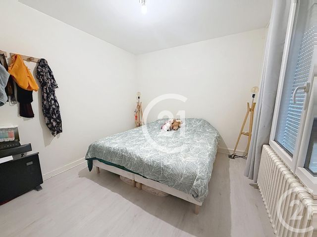 Maison &agrave; louer - 7 pi&egrave;ces - 147 m2 - St Sulpice De Cognac - 16 - POITOU-CHARENTES