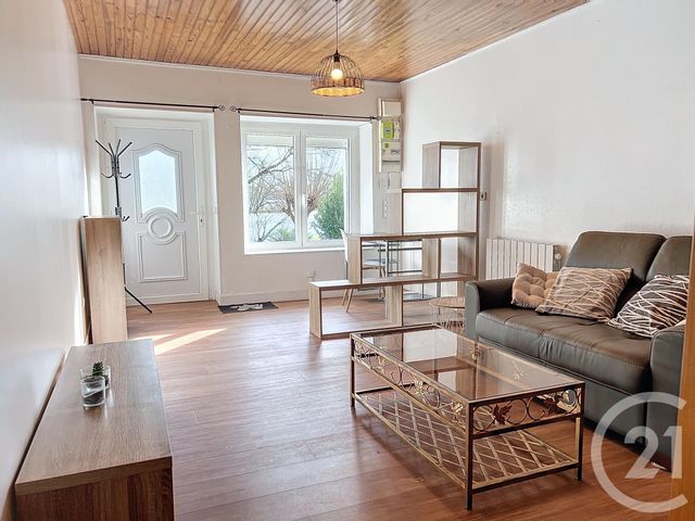 Maison &agrave; louer - 2 pi&egrave;ces - 54,50 m2 - Cherac - 17 - POITOU-CHARENTES