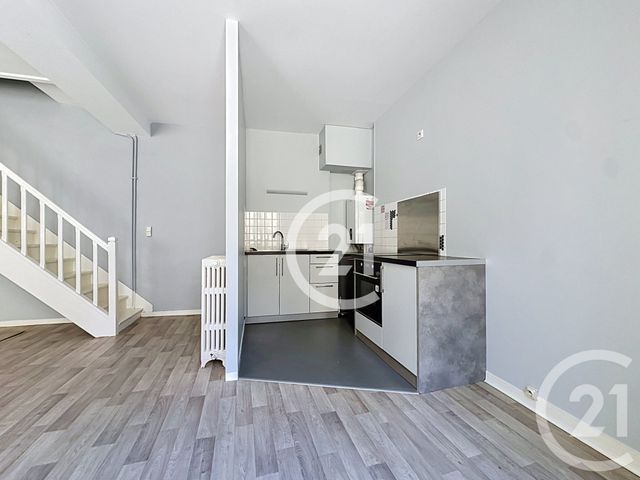 Maison &agrave; louer - 3 pi&egrave;ces - 61,25 m2 - Cognac - 16 - POITOU-CHARENTES