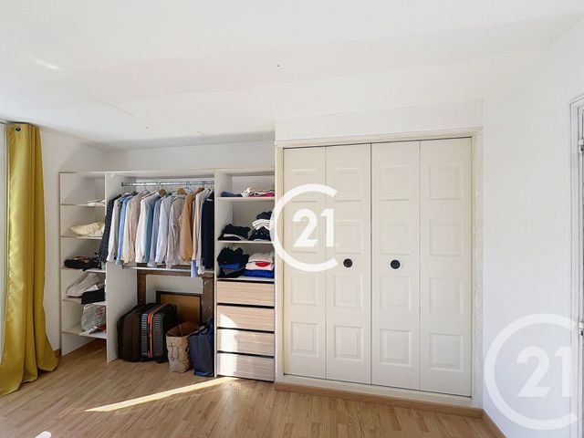 Maison &agrave; louer - 10 pi&egrave;ces - 255 m2 - Cognac - 16 - POITOU-CHARENTES