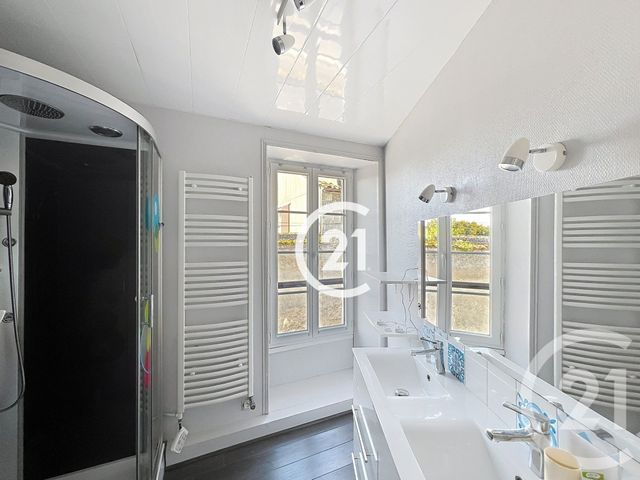 Maison &agrave; louer - 10 pi&egrave;ces - 255 m2 - Cognac - 16 - POITOU-CHARENTES