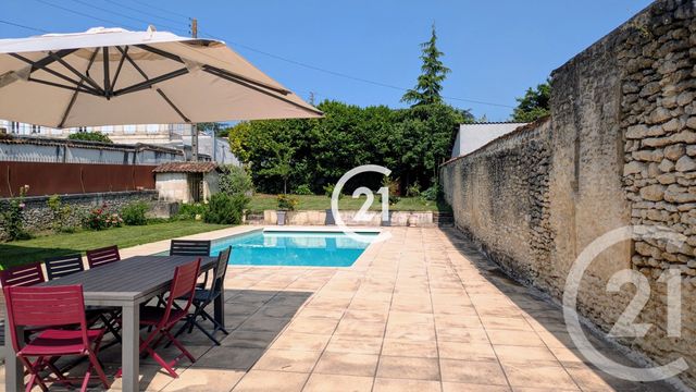 Maison &agrave; louer - 10 pi&egrave;ces - 255 m2 - Cognac - 16 - POITOU-CHARENTES