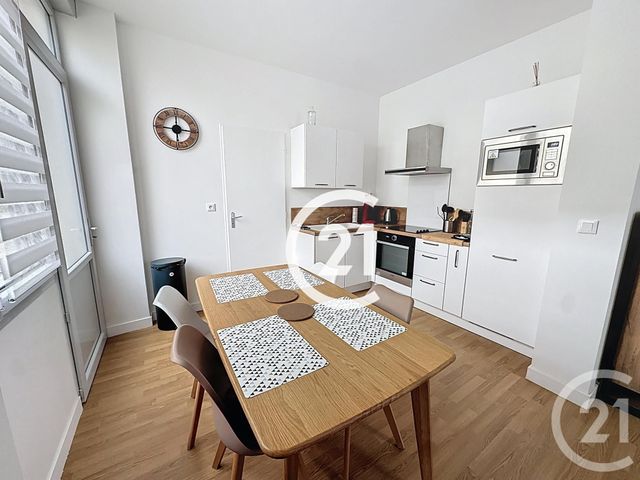 Appartement F3 &agrave; louer - 3 pi&egrave;ces - 50 m2 - Cognac - 16 - POITOU-CHARENTES