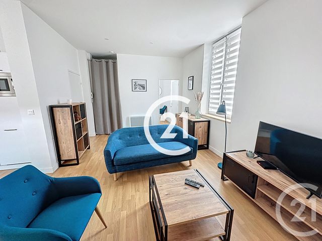Appartement F3 &agrave; louer - 3 pi&egrave;ces - 50 m2 - Cognac - 16 - POITOU-CHARENTES