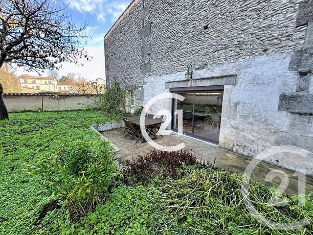 Maison &agrave; louer - 6 pi&egrave;ces - 179 m2 - Cognac - 16 - POITOU-CHARENTES
