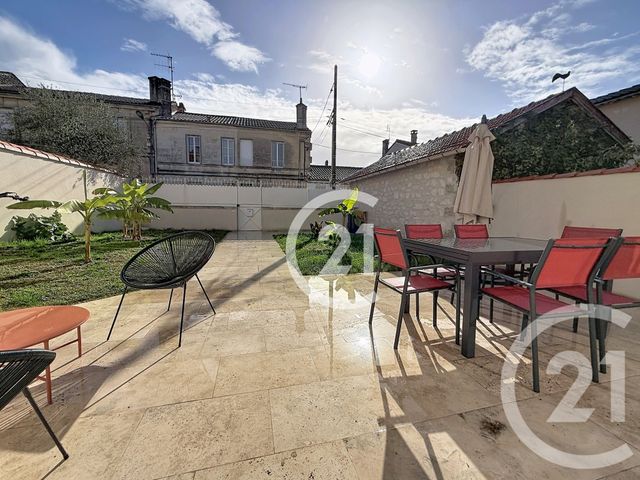 Appartement F3 &agrave; louer - 3 pi&egrave;ces - 66 m2 - Cognac - 16 - POITOU-CHARENTES