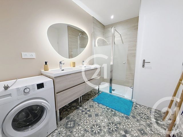 Appartement F3 &agrave; louer - 3 pi&egrave;ces - 66 m2 - Cognac - 16 - POITOU-CHARENTES