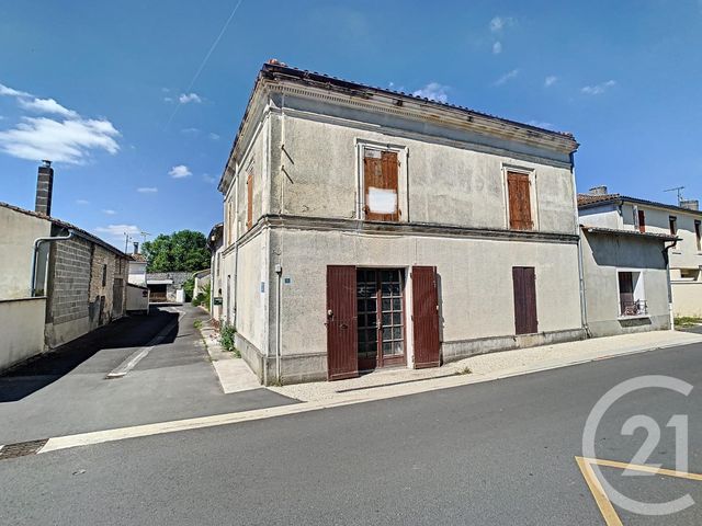 Maison à vendre - 1 pièce - 120 m2 - Salignac Sur Charente - 17 - POITOU-CHARENTES