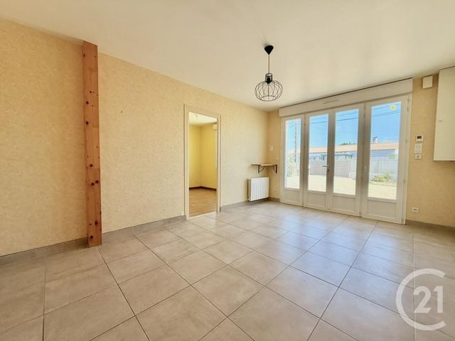 Maison &agrave; louer - 5 pi&egrave;ces - 99,79 m2 - St Hilaire De Riez - 85 - PAYS-DE-LOIRE