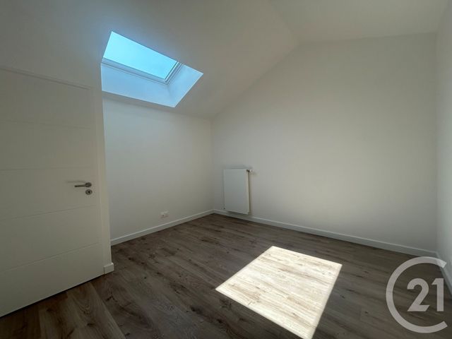 Appartement T3 à vendre - 3 pièces - 69,80 m2 - St Gilles Croix De Vie - 85 - PAYS-DE-LOIRE