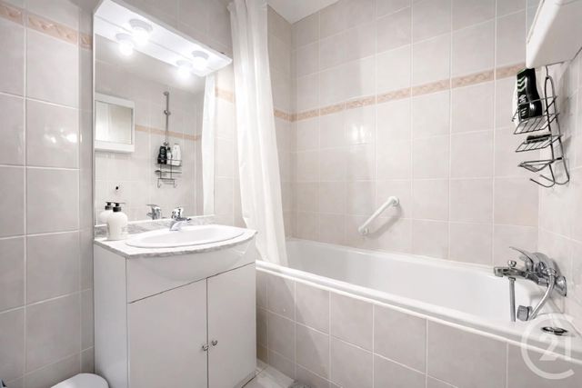 Appartement T2 &agrave; vendre - 2 pi&egrave;ces - 35,73 m2 - St Hilaire De Riez - 85 - PAYS-DE-LOIRE
