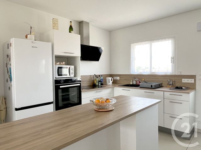 Appartement T3 &agrave; vendre - 3 pi&egrave;ces - 64,62 m2 - St Hilaire De Riez - 85 - PAYS-DE-LOIRE