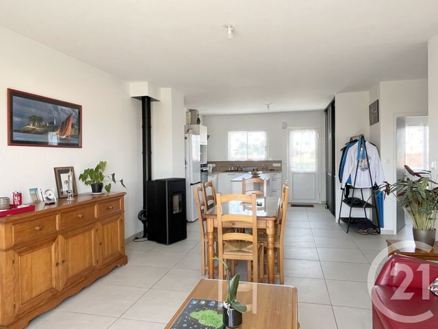Appartement T3 &agrave; vendre - 3 pi&egrave;ces - 64,62 m2 - St Hilaire De Riez - 85 - PAYS-DE-LOIRE