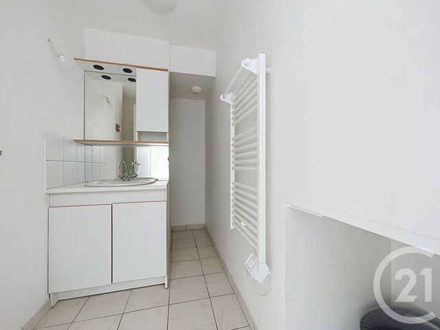 Appartement T3 &agrave; vendre - 3 pi&egrave;ces - 65,14 m2 - St Hilaire De Riez - 85 - PAYS-DE-LOIRE