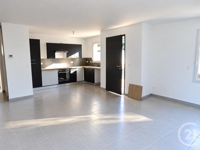 Maison &agrave; louer - 4 pi&egrave;ces - 89,02 m2 - St Hilaire De Riez - 85 - PAYS-DE-LOIRE
