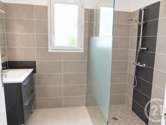 Maison &agrave; louer - 4 pi&egrave;ces - 89,02 m2 - St Hilaire De Riez - 85 - PAYS-DE-LOIRE
