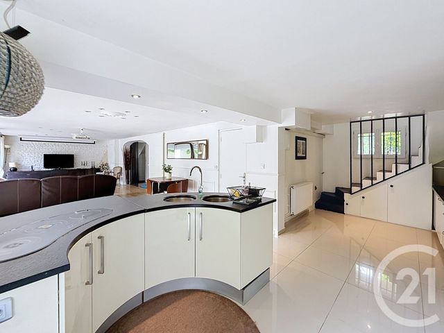 Maison &agrave; vendre - 9 pi&egrave;ces - 219,17 m2 - Gonesse - 95 - ILE-DE-FRANCE