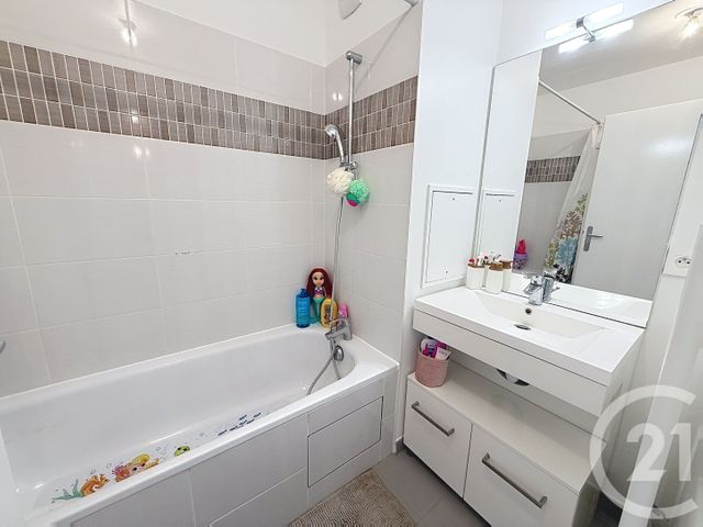 Appartement F4 &agrave; vendre - 4 pi&egrave;ces - 80,80 m2 - Gonesse - 95 - ILE-DE-FRANCE