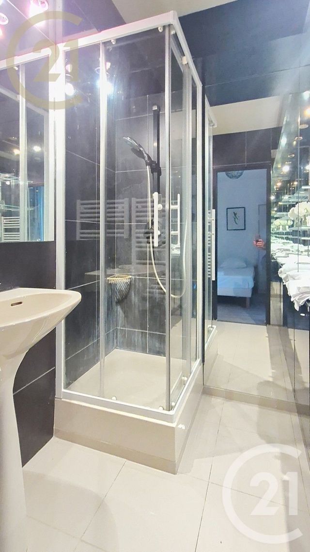 Appartement F2 à vendre - 2 pièces - 25,71 m2 - Cannes - 06 - PROVENCE-ALPES-COTE-D-AZUR