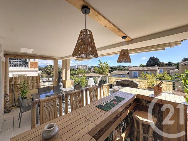 Appartement F2 &agrave; vendre - 2 pi&egrave;ces - 46 m2 - Cannes - 06 - PROVENCE-ALPES-COTE-D-AZUR