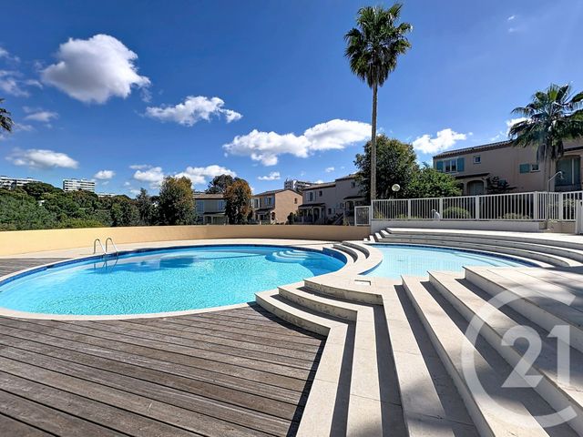 Appartement F2 &agrave; vendre - 2 pi&egrave;ces - 46 m2 - Cannes - 06 - PROVENCE-ALPES-COTE-D-AZUR