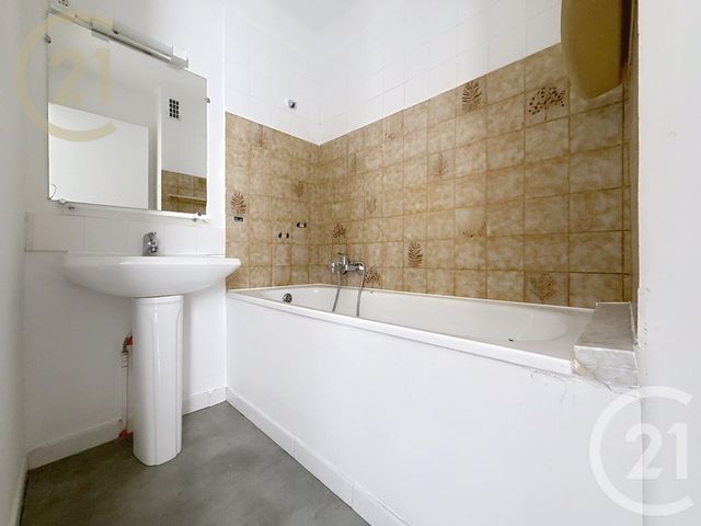 Appartement F4 à vendre - 4 pièces - 65,10 m2 - Le Cannet - 06 - PROVENCE-ALPES-COTE-D-AZUR